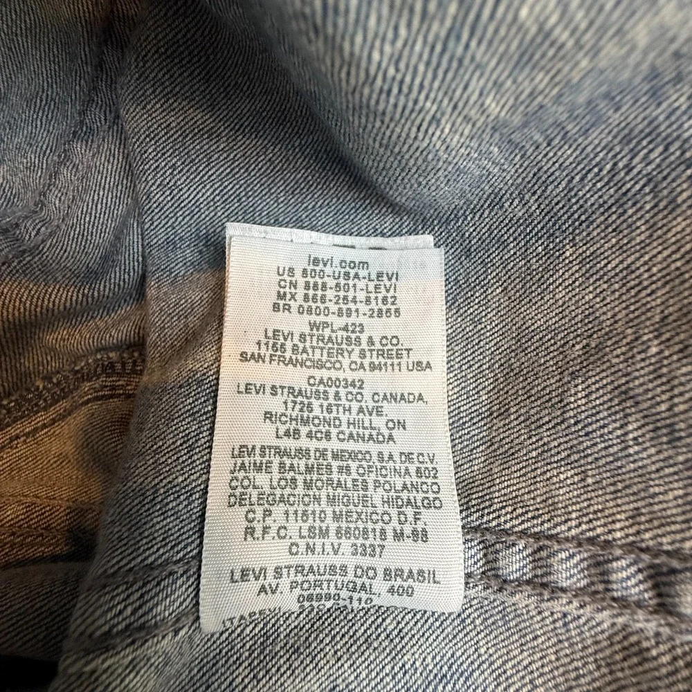 Levi's Light Wash Denim Jacket XL Stretch Trucker Jean Jacket